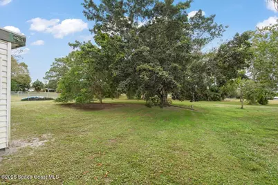 426 NE Solida Circle, Port Saint Lucie, FL 34983 - Photo 5