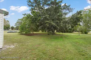 426 NE Solida Cir, Port Saint Lucie, FL 34983 - Photo 5