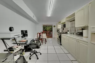 462 E 39th St, Hialeah, FL 33012 - Photo 23