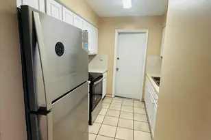 8401 N Atlantic Ave, Cape Canaveral, FL 32920 - Photo 9