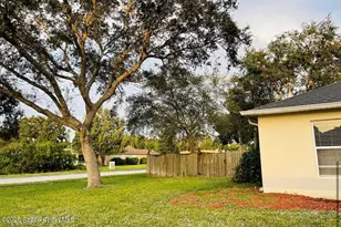 2117 Buescher Hill St, Melbourne, FL 32935 - Photo 17