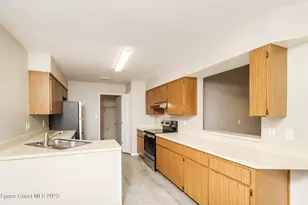 865 Pine Wood Ave, Rockledge, FL 32955 - Photo 7