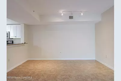 1640 N 42nd Circle #105, Vero Beach, FL 32967 - Photo 11