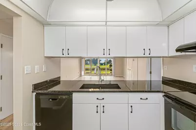 2727 N Wickham Road #11-104, Melbourne, FL 32935 - Photo 9