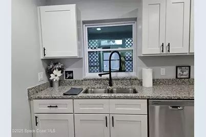 901 Falconer Street NW, Palm Bay, FL 32907 - Photo 9