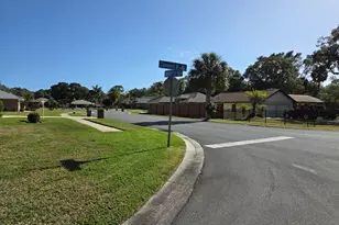 2437 Oakcrest Ln, West Melbourne, FL 32904 - Photo 49