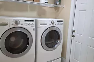 2437 Oakcrest Ln, West Melbourne, FL 32904 - Photo 33