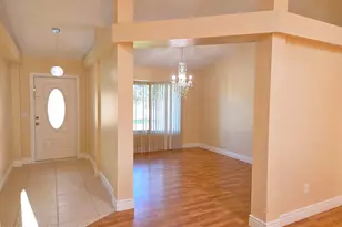 2437 Oakcrest Ln, West Melbourne, FL 32904 - Photo 7