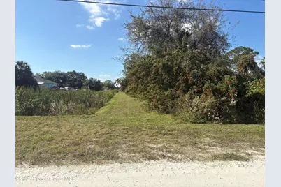 8615 95th Avenue, Vero Beach, FL 32967 - Photo 3