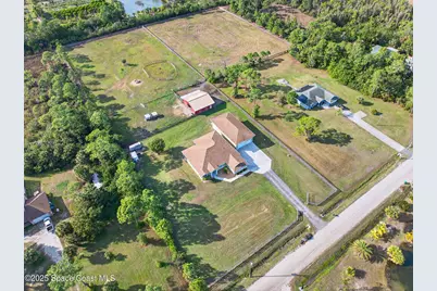 2740 Waring Lane S, Malabar, FL 32950 - Photo 7