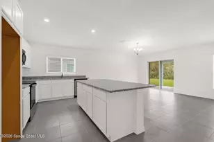 2122 Vinifera Dr, Titusville, FL 32780 - Photo 5