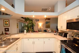 254 Captiva Ct, Melbourne Beach, FL 32951 - Photo 17