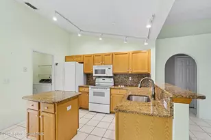 2441 Wolf Creek Dr, Melbourne, FL 32935 - Photo 5