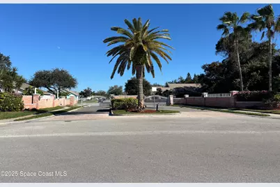 2346 White Sands Court NE, Palm Bay, FL 32905 - Photo 25