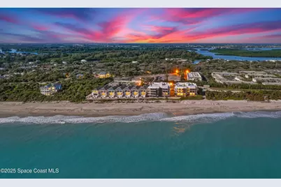 805 46th Place #9, Vero Beach, FL 32963 - Photo 9