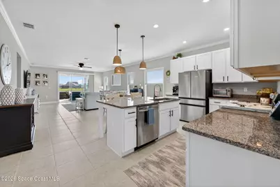 1027 Soleway Avenue NW, Palm Bay, FL 32907 - Photo 7