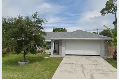 1067 Heath Avenue NW, Palm Bay, FL 32907 - Photo 1