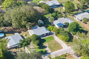 2135 79th Ct, Vero Beach, FL 32966 - Photo 17