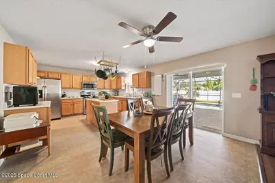 281 Melba Avenue NW, Palm Bay, FL 32907 - Photo 9