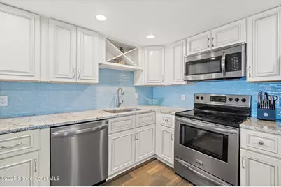 545 Garfield Avenue #402, Cocoa Beach, FL 32931 - Photo 3