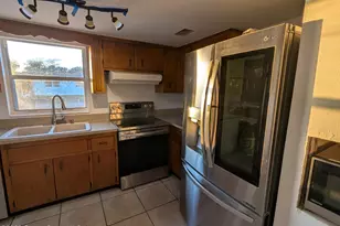 2368 Lakeview Dr, Melbourne, FL 32935 - Photo 7