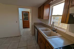 2368 Lakeview Dr, Melbourne, FL 32935 - Photo 9