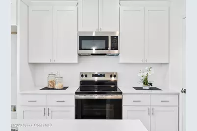 1370 Seabreeze Street SW, Palm Bay, FL 32908 - Photo 9