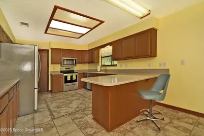 670 Kings Way, Merritt Island, FL 32953 - Photo 9