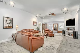 2100 Vernon Pl, Melbourne, FL 32901 - Photo 17