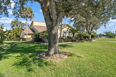 569 Crystal Lake Drive, Melbourne, FL 32940 - Photo 11