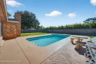 286 Emerson Dr NW, Palm Bay, FL 32907 - Photo 25