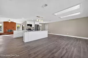 286 Emerson Dr NW, Palm Bay, FL 32907 - Photo 5