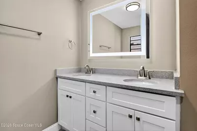 286 Emerson Drive NW, Palm Bay, FL 32907 - Photo 17