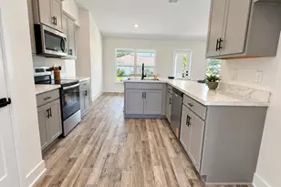 234 Emerson Dr NW, Palm Bay, FL 32907 - Photo 3
