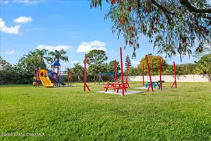 247 Cambridge Ln, Melbourne, FL 32935 - Photo 23