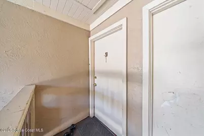 247 Cambridge Lane, Melbourne, FL 32935 - Photo 3