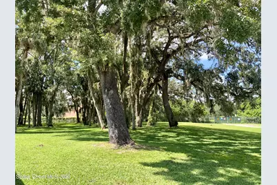 370 Holiday Park Boulevard NE, Palm Bay, FL 32907 - Photo 9