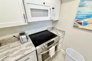 7101 Ridgewood Ave, Cape Canaveral, FL 32920 - Photo 7