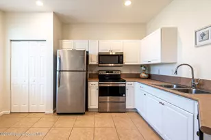 812 Middleton Dr SW, Vero Beach, FL 32962 - Photo 3