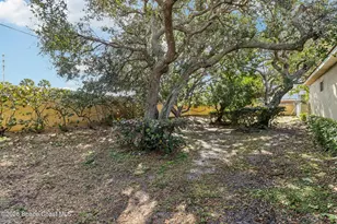121 Seminole Ln, Cocoa Beach, FL 32931 - Photo 21