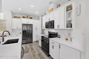 1154 Captiva Island Circle SW, Palm Bay, FL 32908 - Photo 5