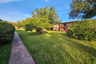 193 San Juan Cir, Melbourne, FL 32935 - Photo 25