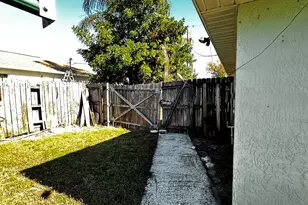 7200 Oakwood Ave, Cocoa, FL 32927 - Photo 17