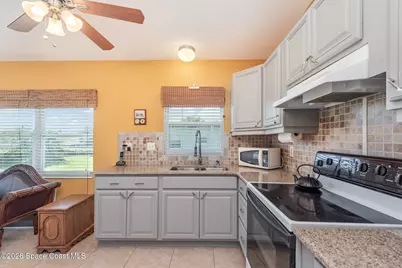 123 Roosevelt Avenue #123-D, Cocoa Beach, FL 32931 - Photo 9