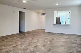 653 Old Country Rd S E, Palm Bay, FL 32909 - Photo 5