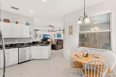 571 Gardendale Circle SE, Palm Bay, FL 32909 - Photo 17