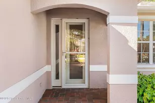 571 Gardendale Cir SE, Palm Bay, FL 32909 - Photo 9