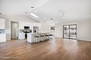 786 Hamm St NW, Palm Bay, FL 32907 - Photo 5