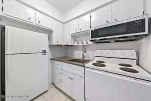 419 Ocean Ave, Melbourne Beach, FL 32951 - Photo 5