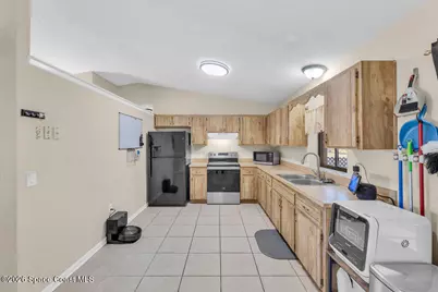 1366 Waffle Street SE, Palm Bay, FL 32909 - Photo 11